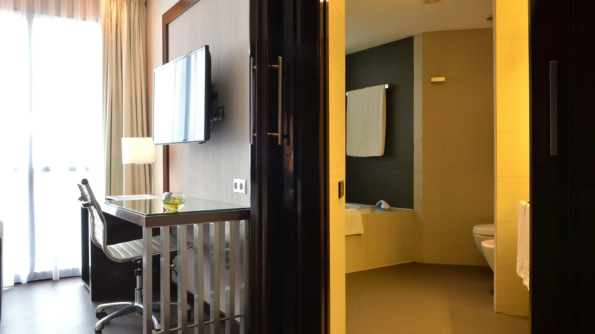Pestana Arena Barcelona Hotel 4*,  Spanyolország